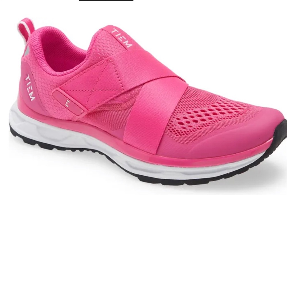 Tiem NEVER WORN NWT Spin Shoes in vivid pink size 9.5 bought for 130 selling 100